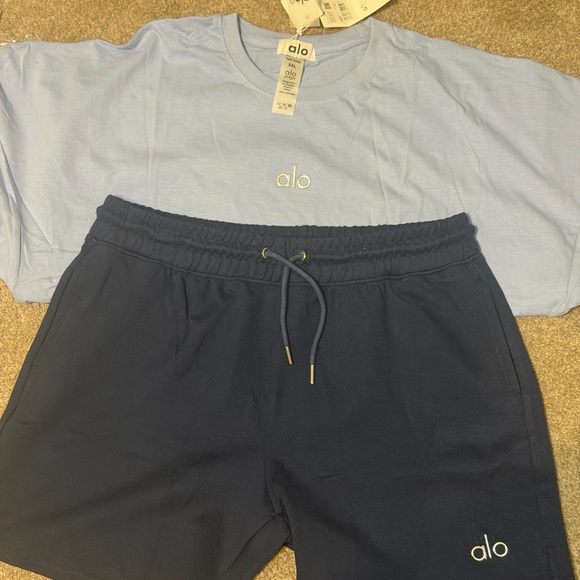 ALO Yoga Men's Navy Athletic Drawstring Shorts